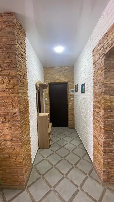 Уютная, светлая квартира ,кухня-студия,спальная.