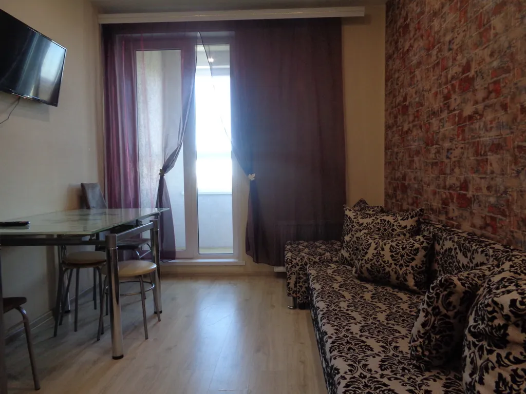 Квартира с удивительным видом из окна на лес