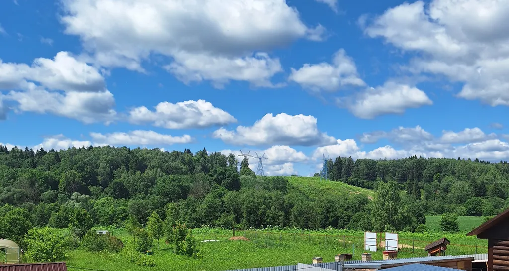 Прекрасный маленький уютный домик