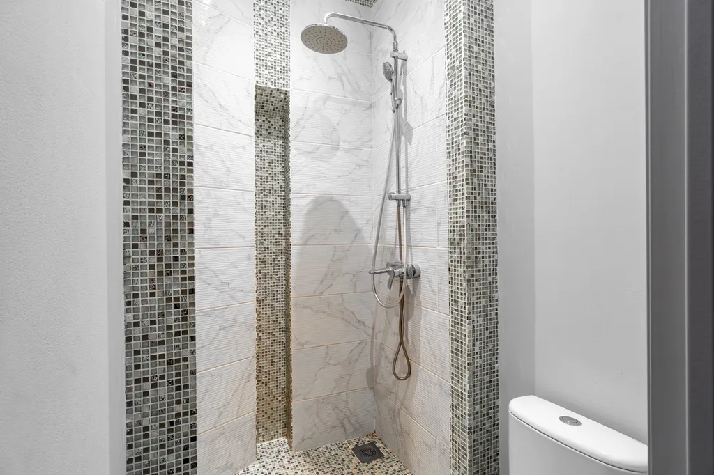 Четырехкомнатная квартира с бaлкoнoм в цeнтрe