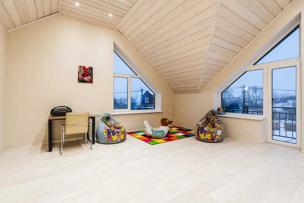 Коттедж Просторный уютный дом — Коммунар