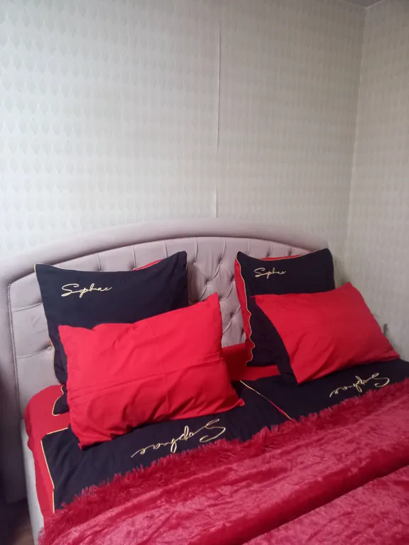 Центр у кремля рядом с 400 летним дубом. Есть отчетные документы.