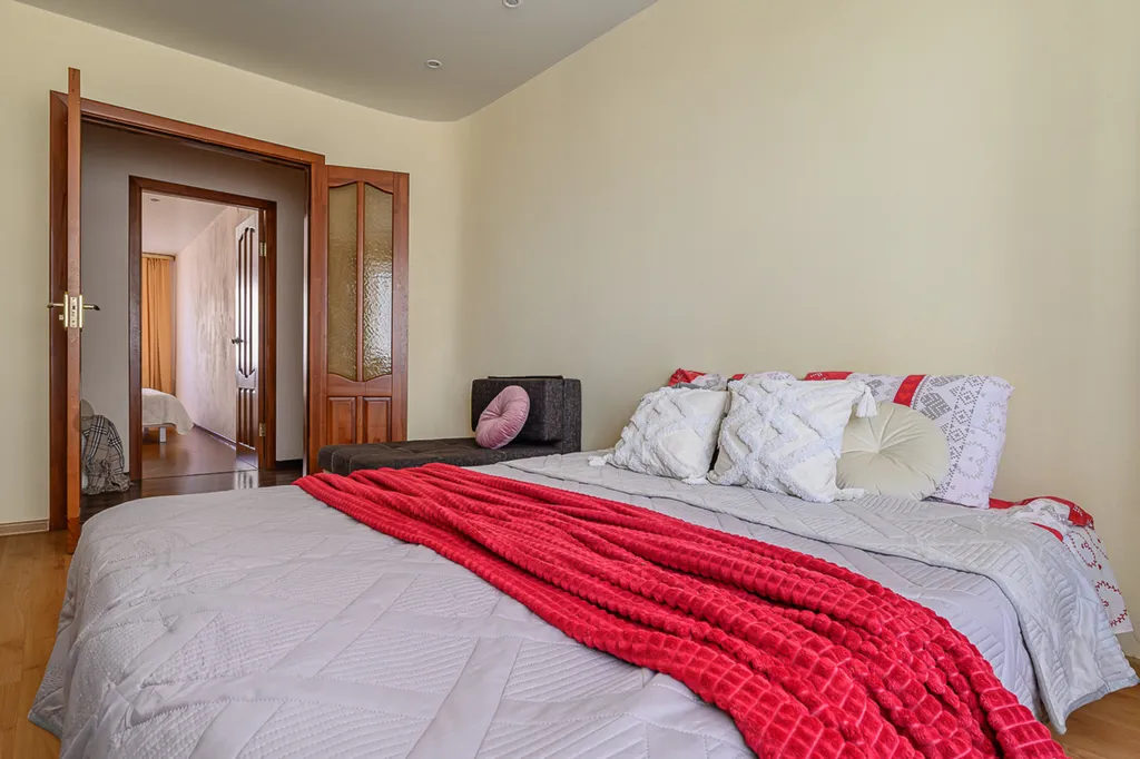 Уютная квартира в ЖК Юбилейный — аренда посуточно в Верхняя Пышма