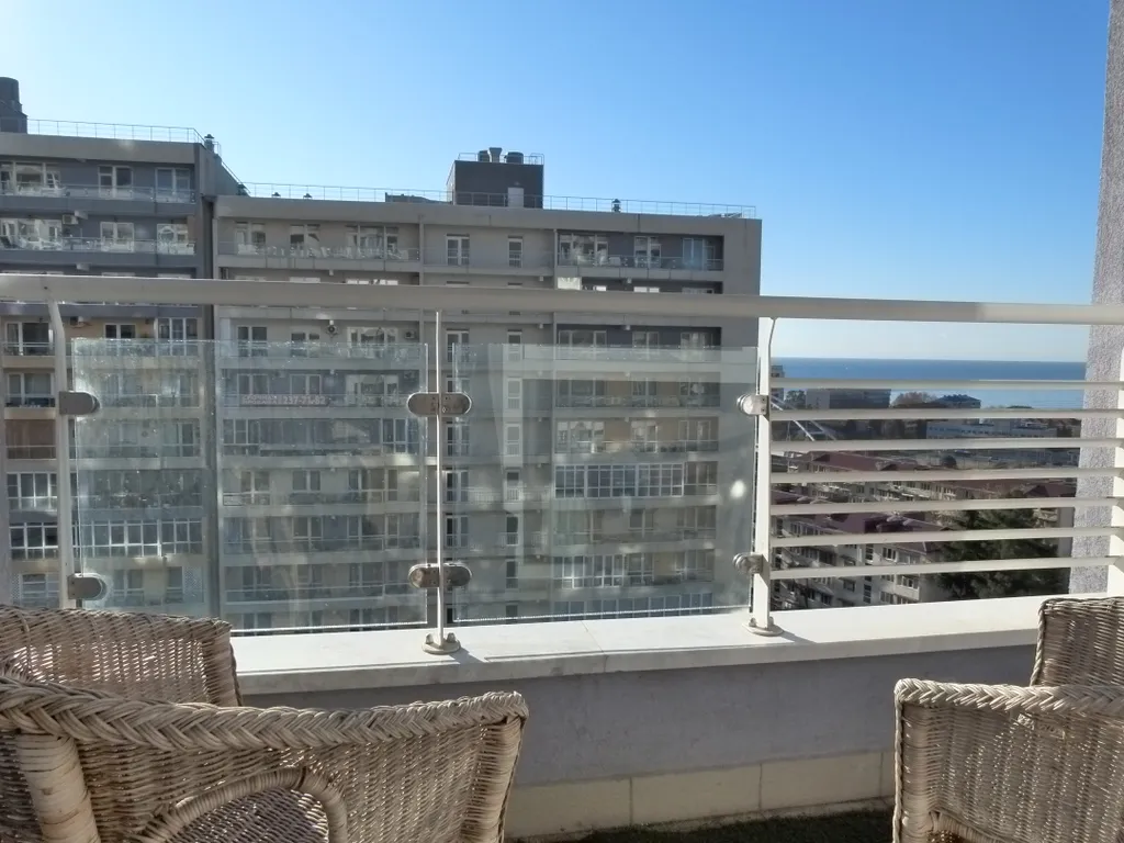 Большая квартира с видом на море рядом с жд вокзалом