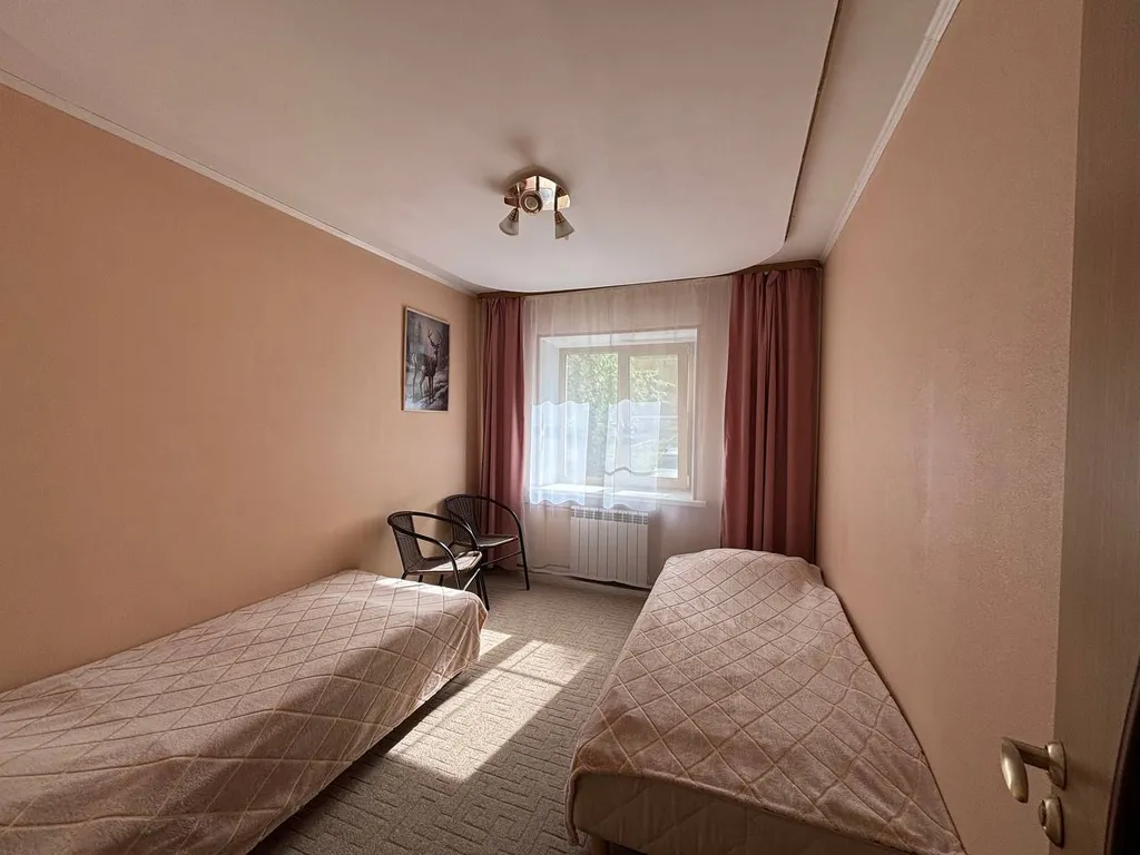 Двухкомнатная в самом центре у набережной