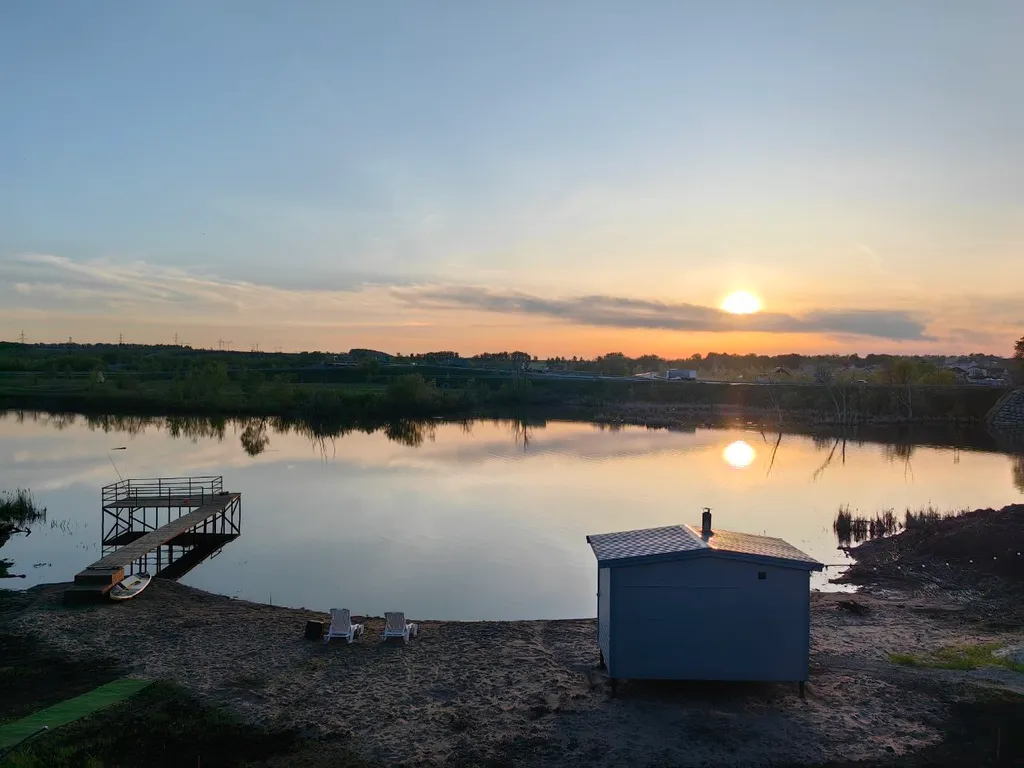 Дом на берегу озера