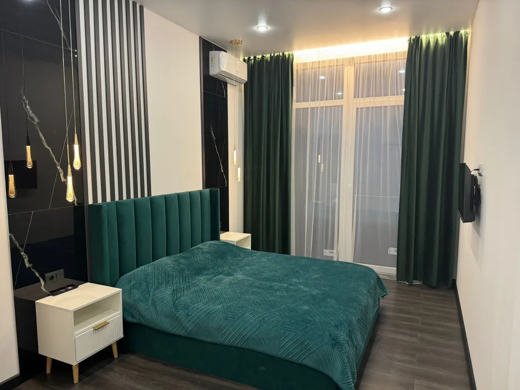 Дом с баней и теплым бассейном