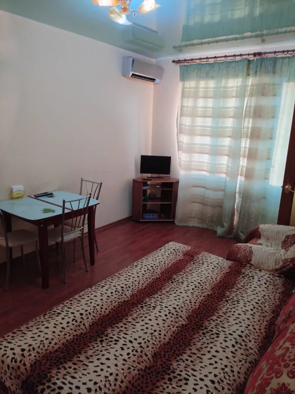 Уютная квартира с видом на море в центре