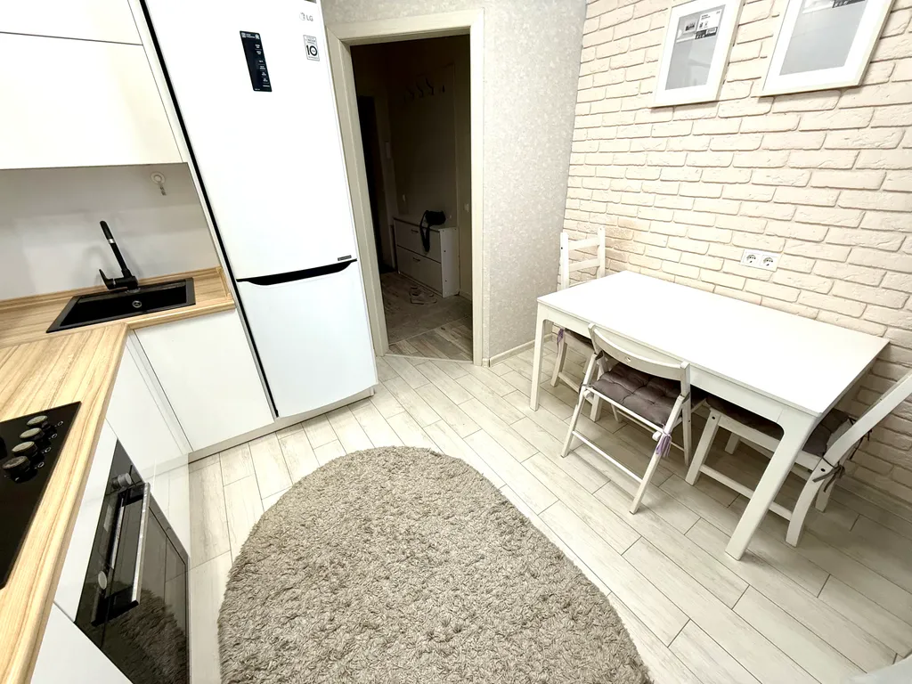 Апартаменты у тц Лемана про