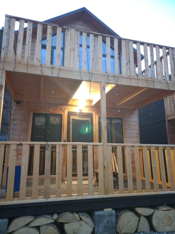 Домик у реки