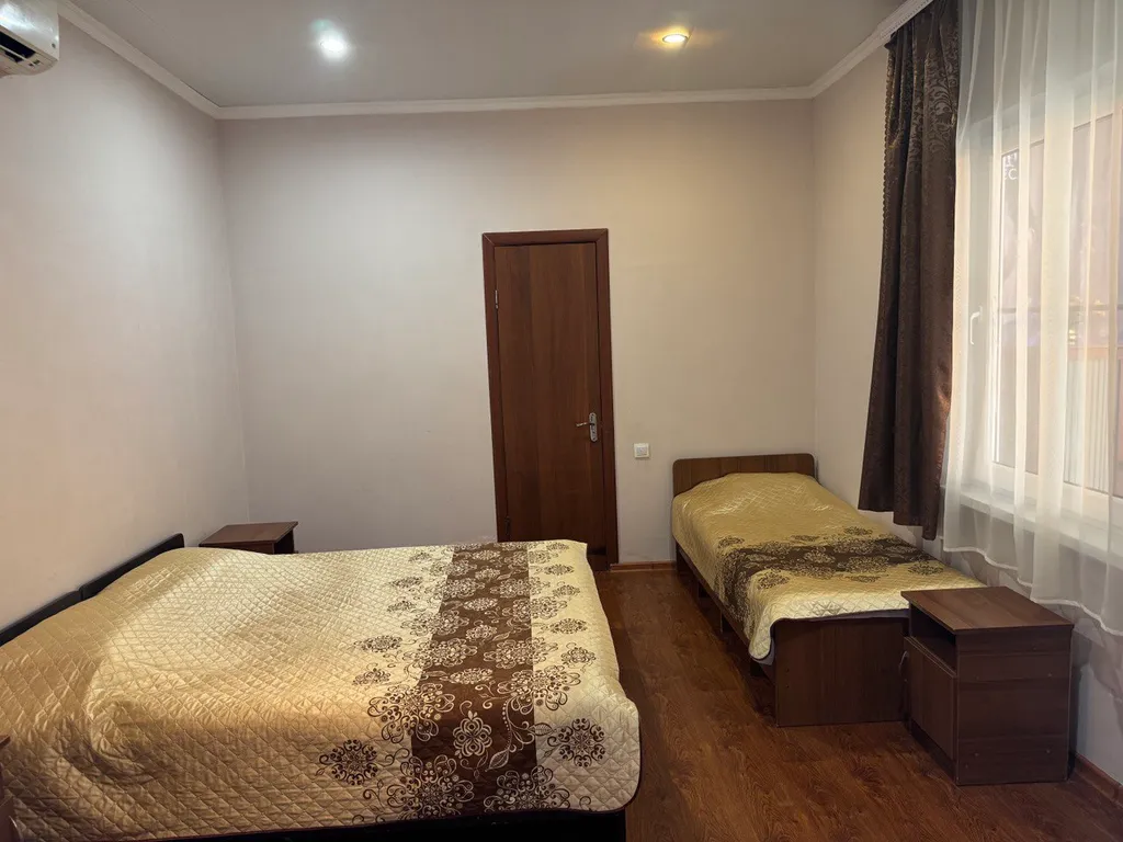 Уютный 2-х этажный коттедж в прекрасном саду