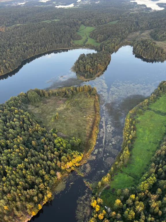 Стильный дом на берегу Ладожского озера с панорамным видом