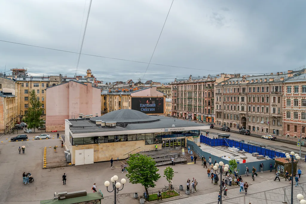 Квартира Квартира Просторный атмосферный лофт напротив метро на пешеходной улице — Санкт-Петербург