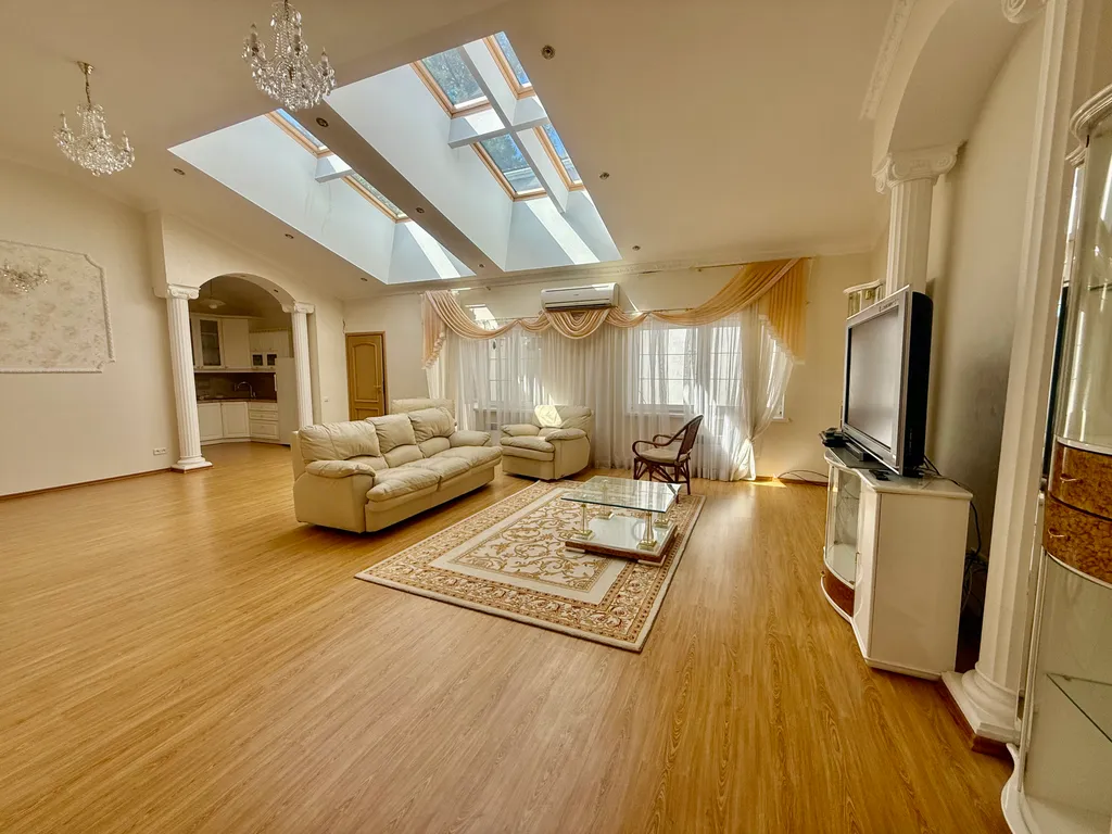 Вилла на берегу моря