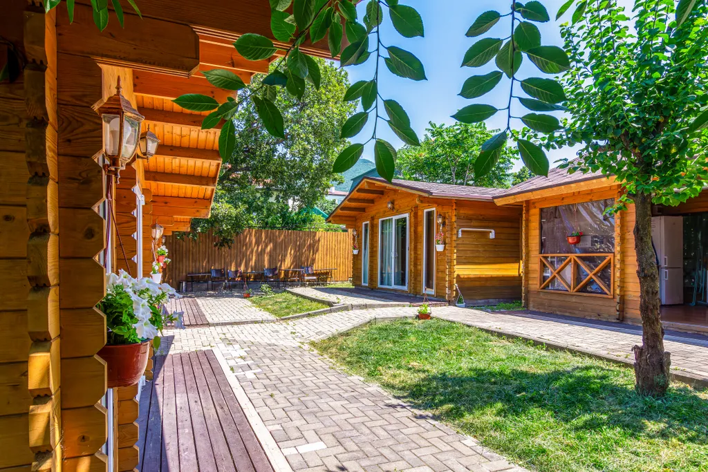 Современный деревянный дом из бруса