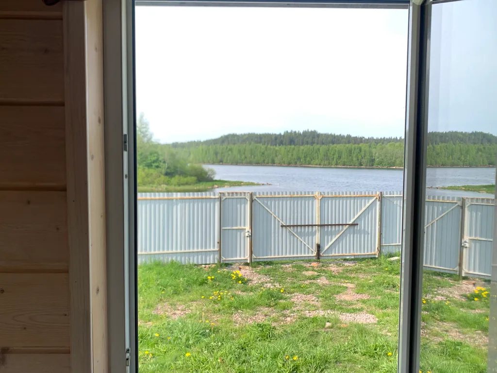 Дом у озера