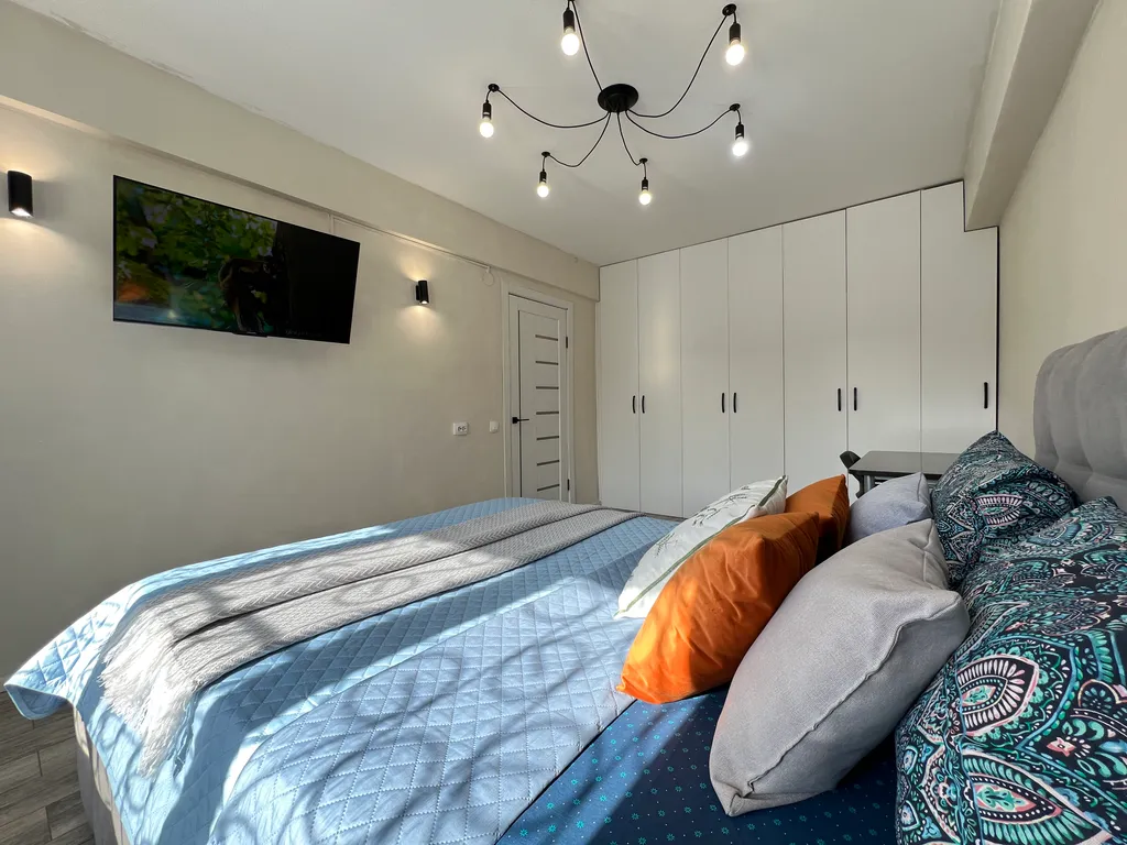 Полноценная двушка в октябрьском р-не, без оплаты за финальную уборку