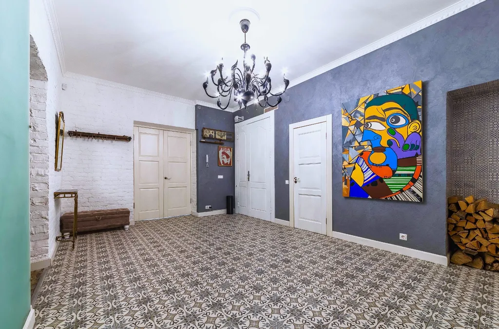 Эксклюзивныe апартамeнты в стилe поп-apт на Невском проспекте