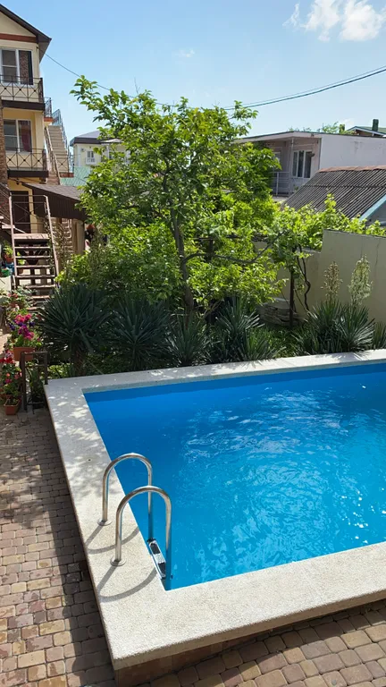 Двухкомнатный номер с кухней и бассейном