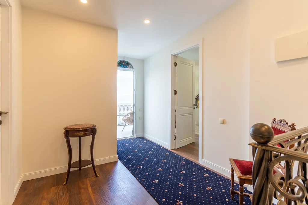 Shindisi Residence, VIP Villa