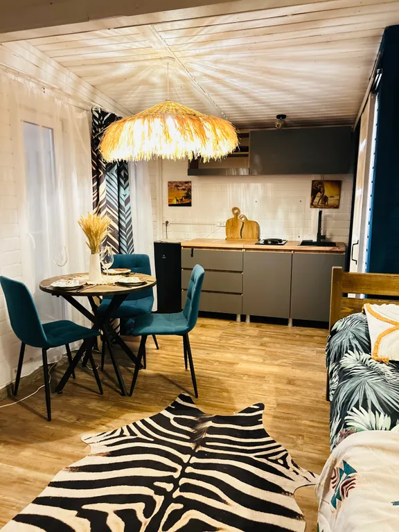 Африканский бунгало с банным чаном