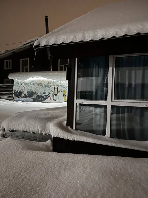 Домик №4 недалеко от подъёмника и других услуг курорта