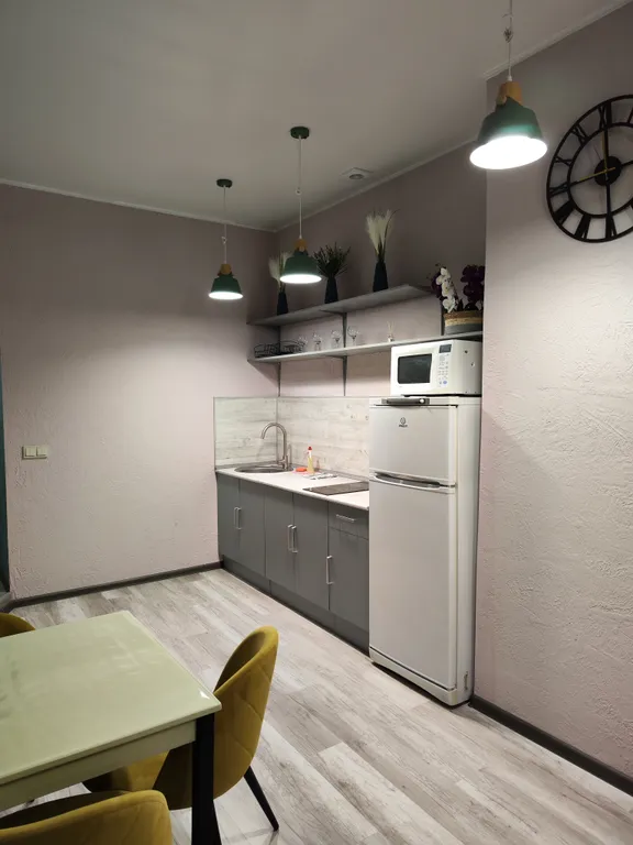 Однокомнатная квартира студия с отдельной спальней