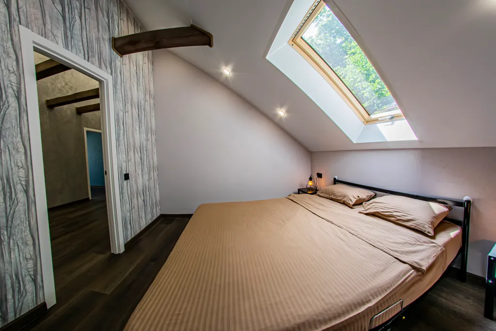 Просторный коттедж Лофт-хаус для большой компании с бассейном и сауной