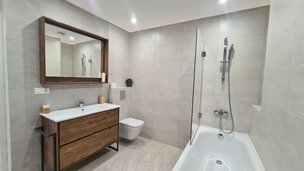 3х.ком.кв. 105 м.кв в ЦЕНТРЕ с видом на море и город, р-он ФУНИКУЛЁРА