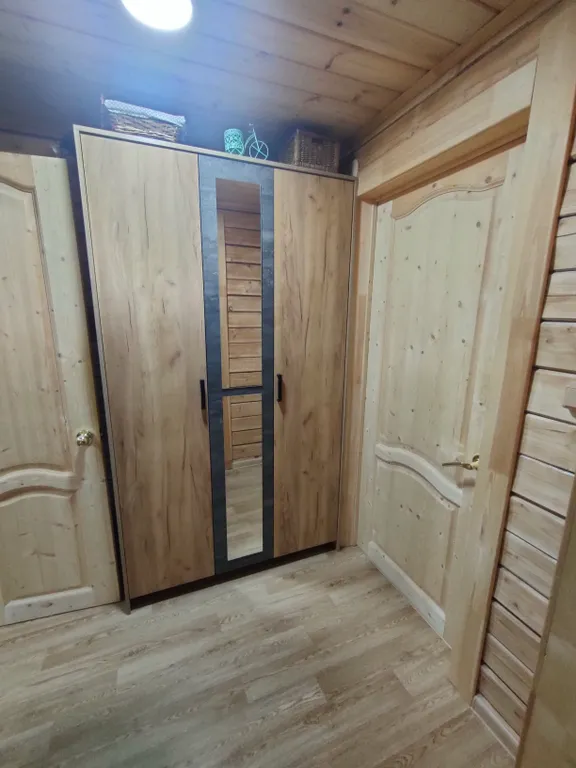 Дом на самом берегу озера селигер