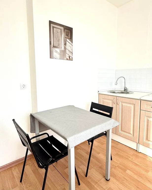 Высокий этаж, рядом метро