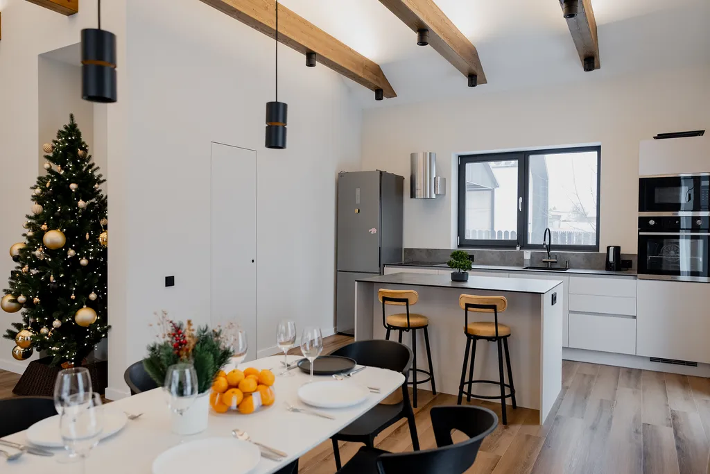 4-комнатный Дом