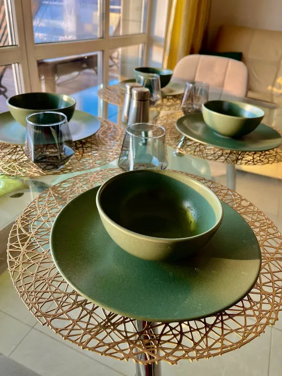 Речное поместье глэмпинг на берегу реки