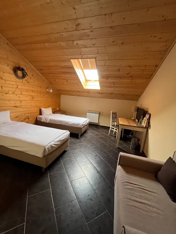 Стандартный двухместный номер с дополнительной кроватью