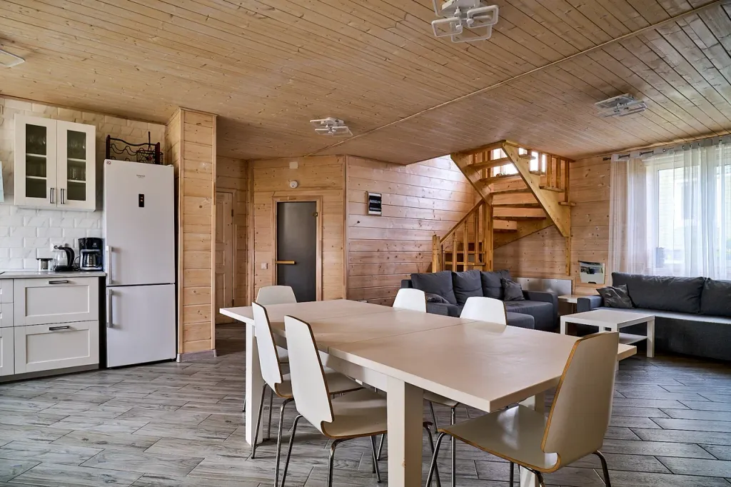 Коттедж Комфортабельный коттедж с дровяной сауной под Петергофом — Узигонты