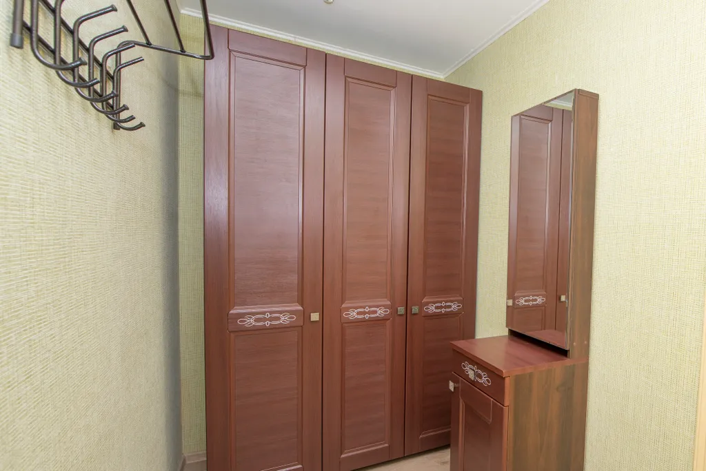 Квартира студия рядом с Ледовой ареной на улице Пугачева