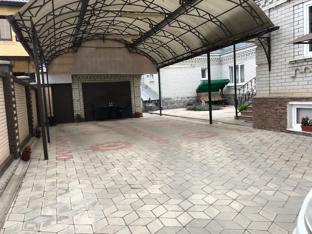 Уютный дом в центре города