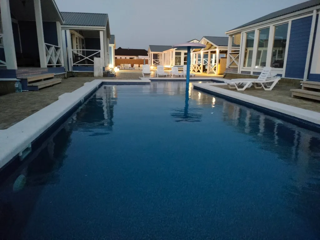 Коттедж Вилла Синие Волны/ Blue waves с бассейнами, 5 мин от пляжа