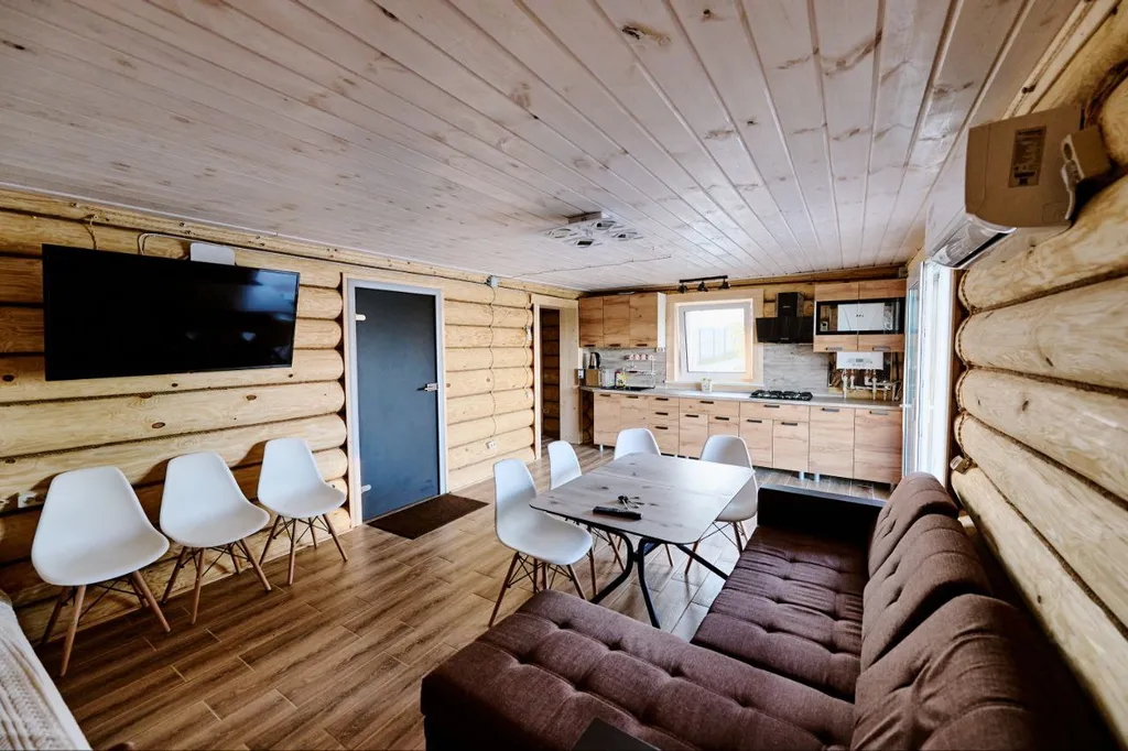 Двухэтажный дом с Русской баней