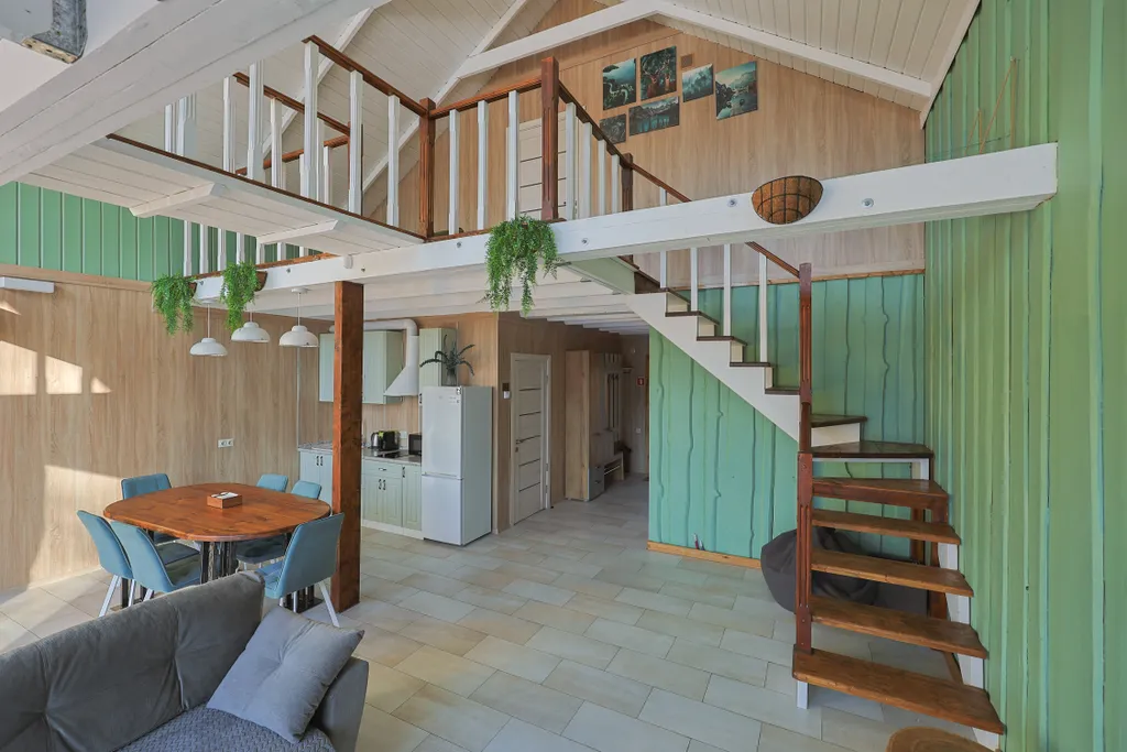 Двухэтажный коттедж с кондиционером, с видом на реку