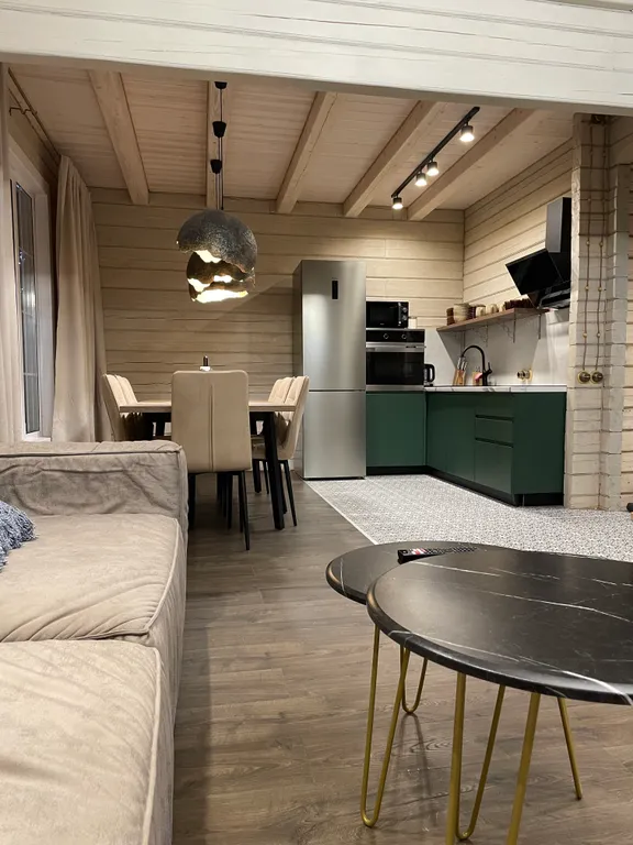 Гостевой дом Добрый Филин с большим летним бассейном и кондиционерами