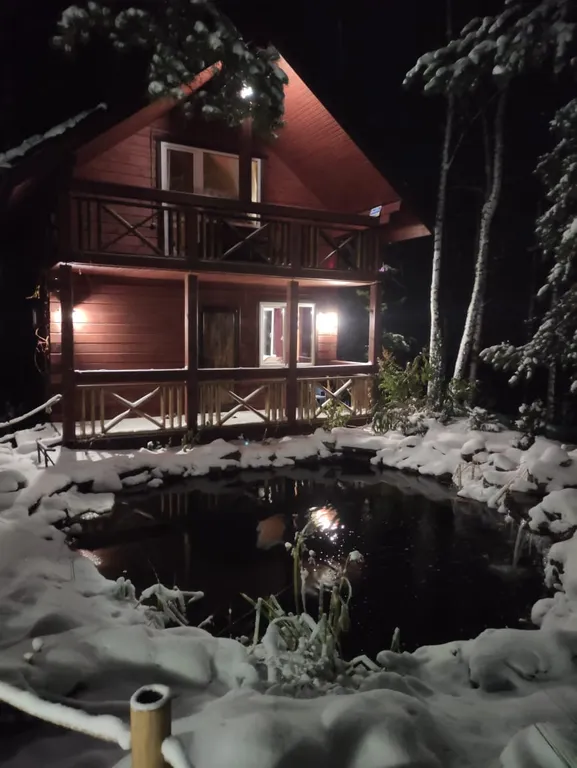 Дом с прудом в лесу, баня банный чан