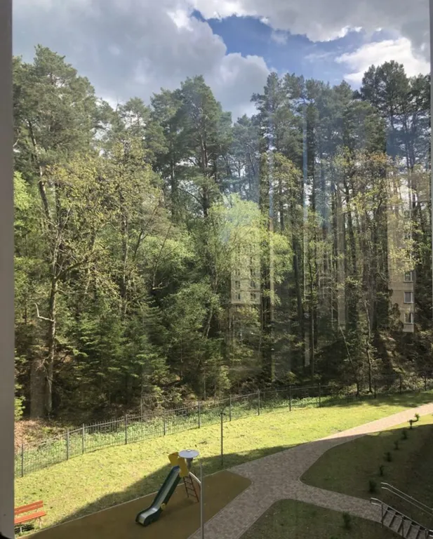 Уютная квартира у озера с видом на лес