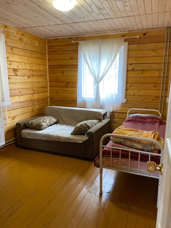 Коттедж на 10 спальных мест с верандой