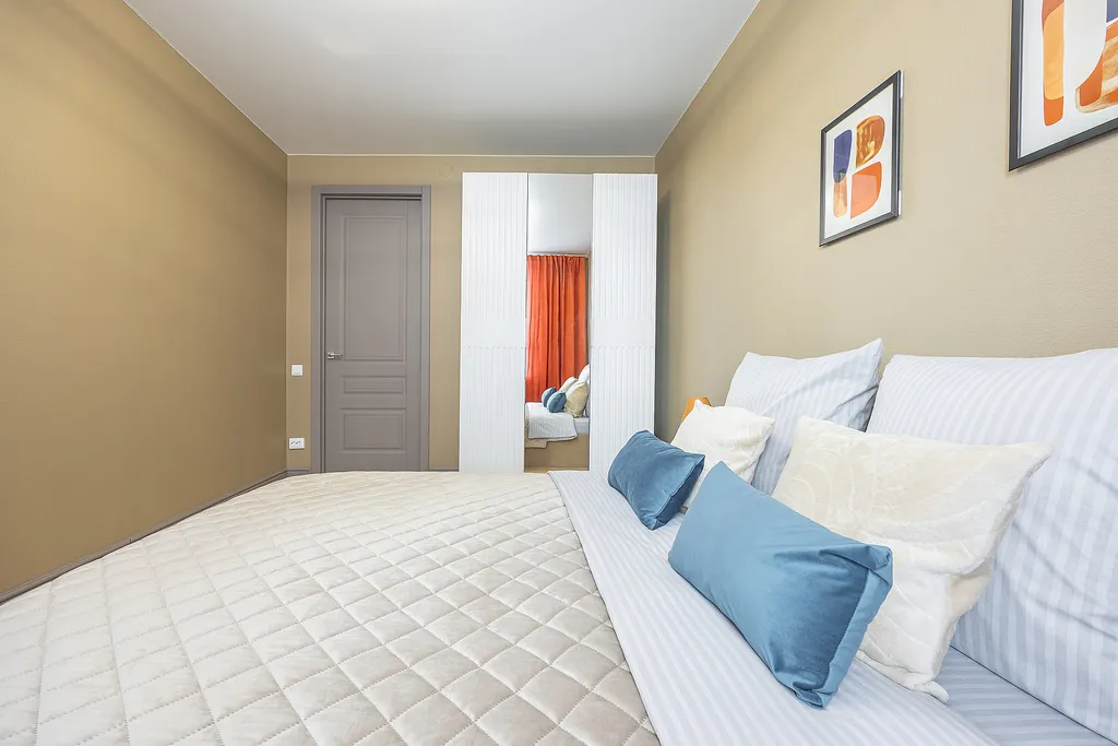 Новая квартира в центре города у метро Горьковская