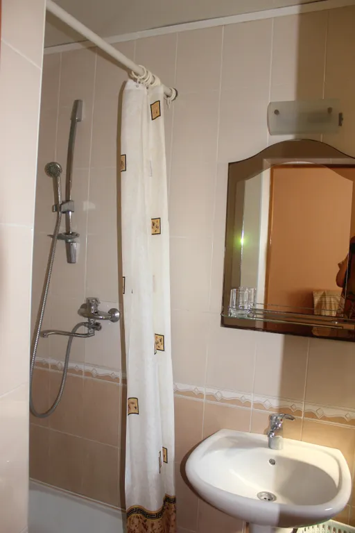 Домик для отдыха в тихом дворе