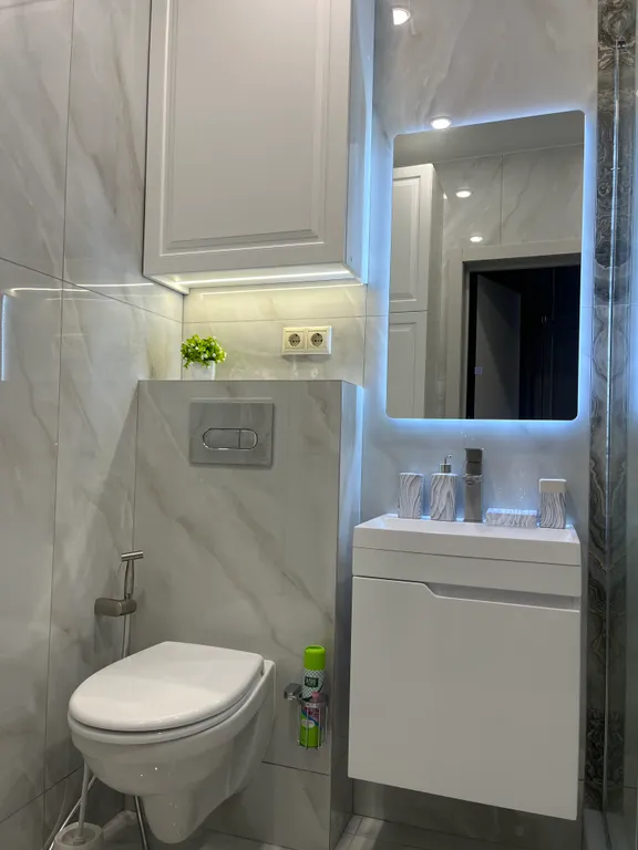 Студия у моря на высоком этаже