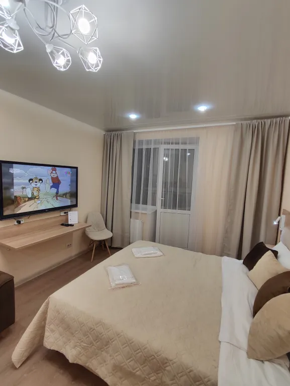 Современная квартира - студия с видом на новый мост