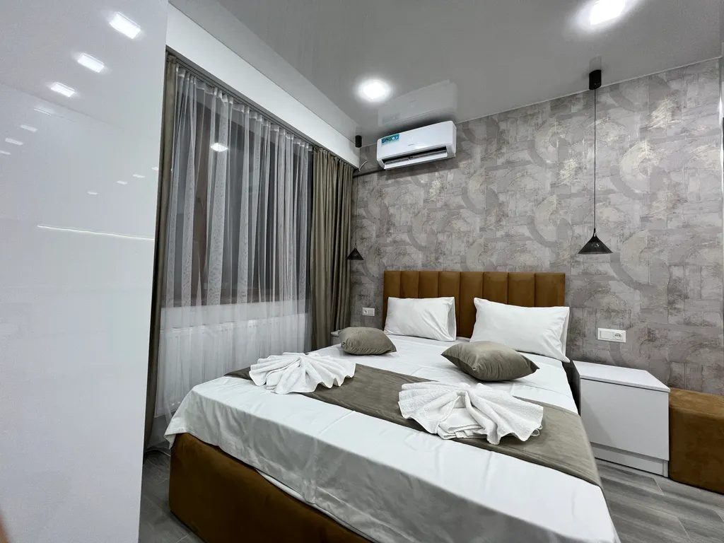 Stylish apt city center saryan next to restaurants and cafes