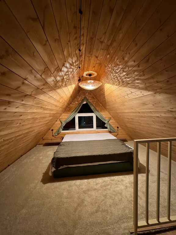 Новый современный дом в лесной зоне